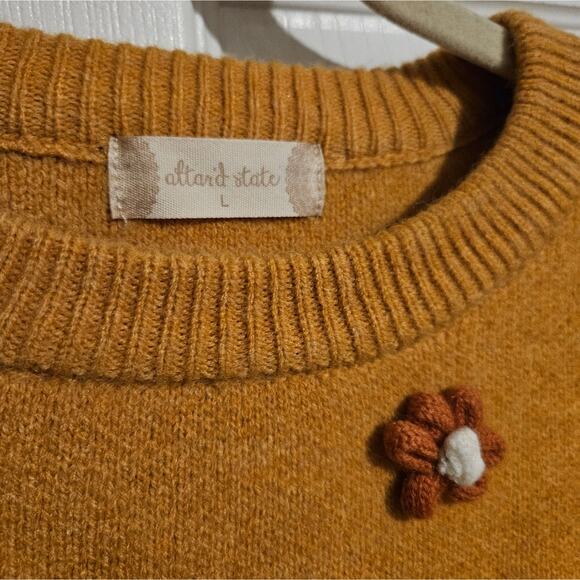 Altar'd State Cropped pullover sweater Long Sleeves Polka dot floral accents L - Picture 5 of 9